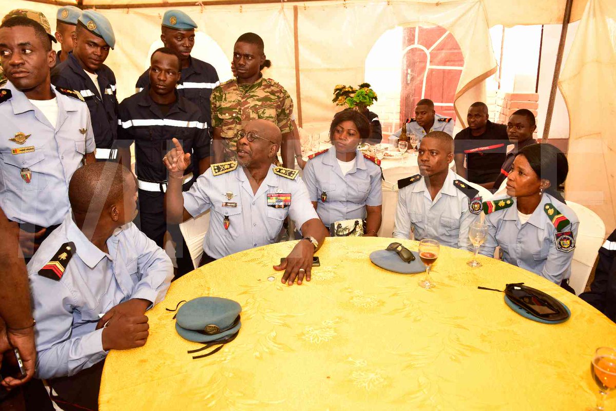 mindefcm's tweet photo. Le Général de Brigade Mahamat Hamed Kotoko, Commandant le Corps National de Sapeurs-Pompiers a présidé le vendredi 24 mai 2024, le repas de corps au siège de son poste de commandement sis à Yaoundé. https://t.co/xR4QjjDXb7