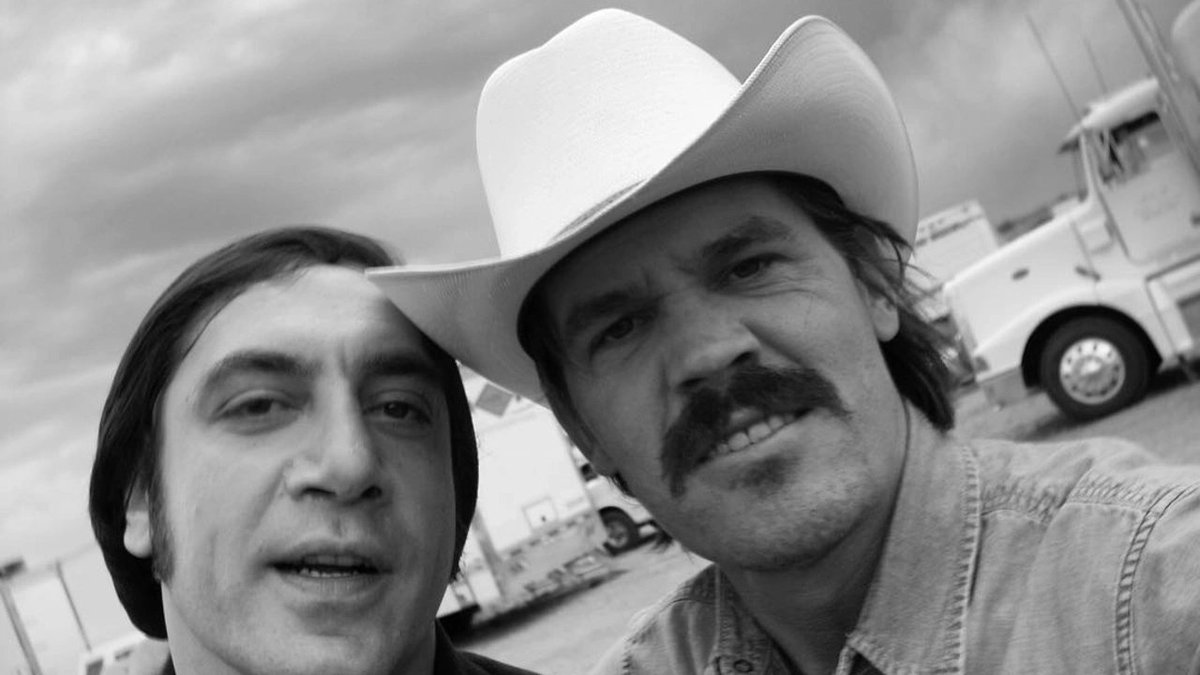 No Country for Old Men: Josh Brolin's Unauthorized Behind the Scenes. A piece featuring additional cast and crew interview snippets and behind-the-scenes footage. We find comments from Joel and Ethan Coen, Jones, Bardem, Graf, Brolin, Macdonald. youtube.com/watch?v=HGh4AD…