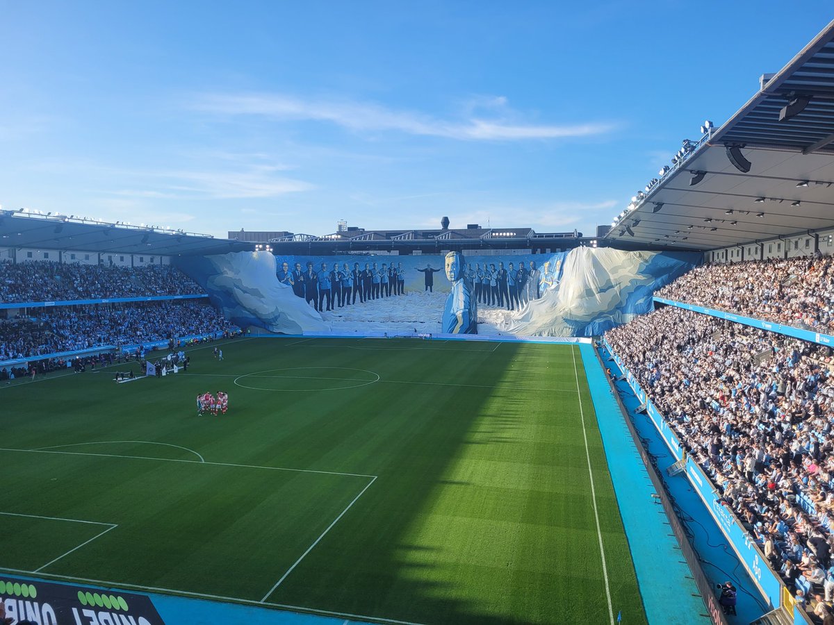 Second game in sweden this time at @Malmo_FF against @KalmarFF , the home side thrashed there opposite 5-0 but apart from the party atmosphere and there tifo of bosse larsson

Also enjoyed the abba chant in the crowd 

Worth the visit for a groundhopper? Oh yes