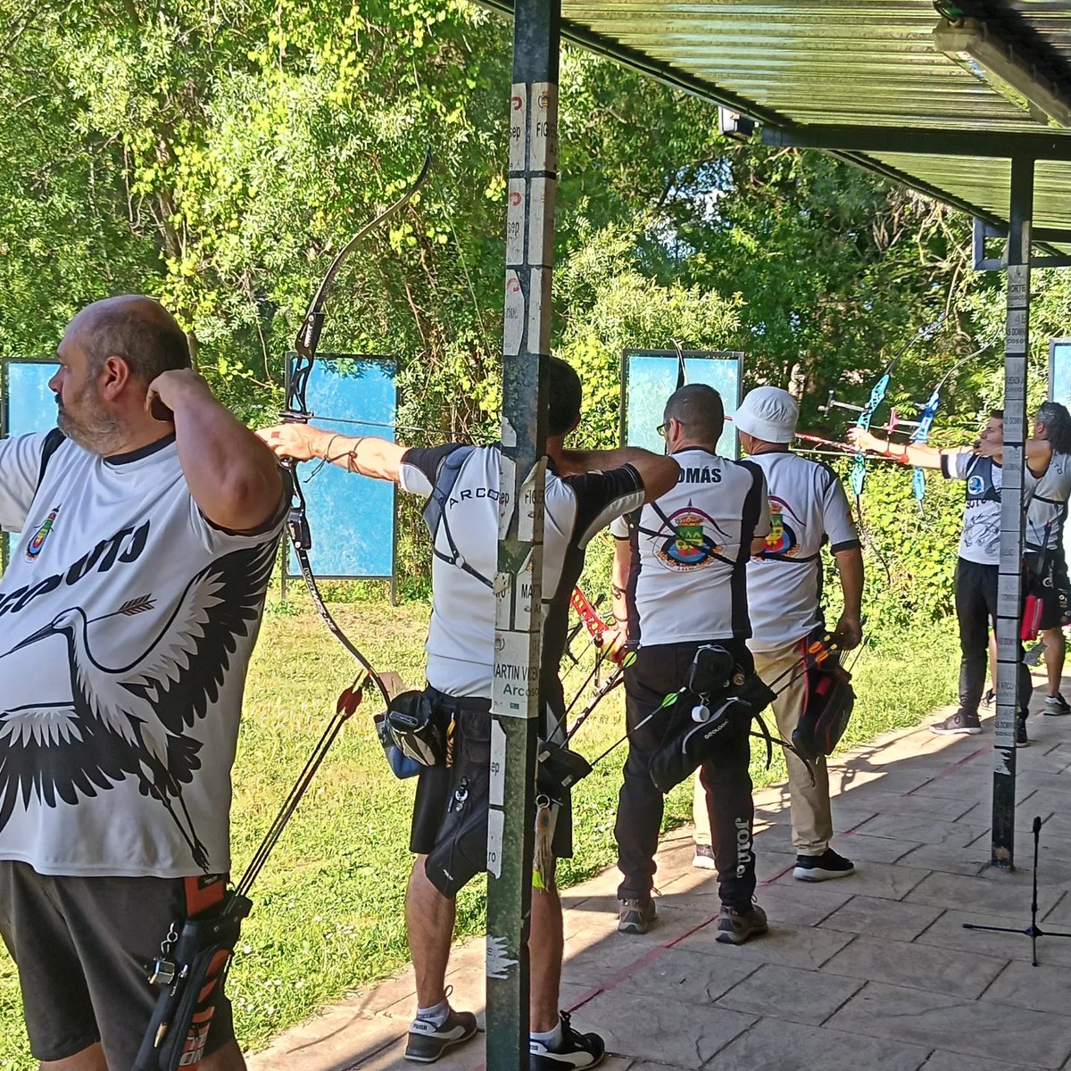 Llega el calor y apetece acercarse al club a tirar con nuestros compañeros de Arcosoto la octava tirada de la liga interna al aire libre 2024 Arcosoto en la jornada del viernes tarde. Bravo Arcosoto. <a href="/s/">『S』</a>