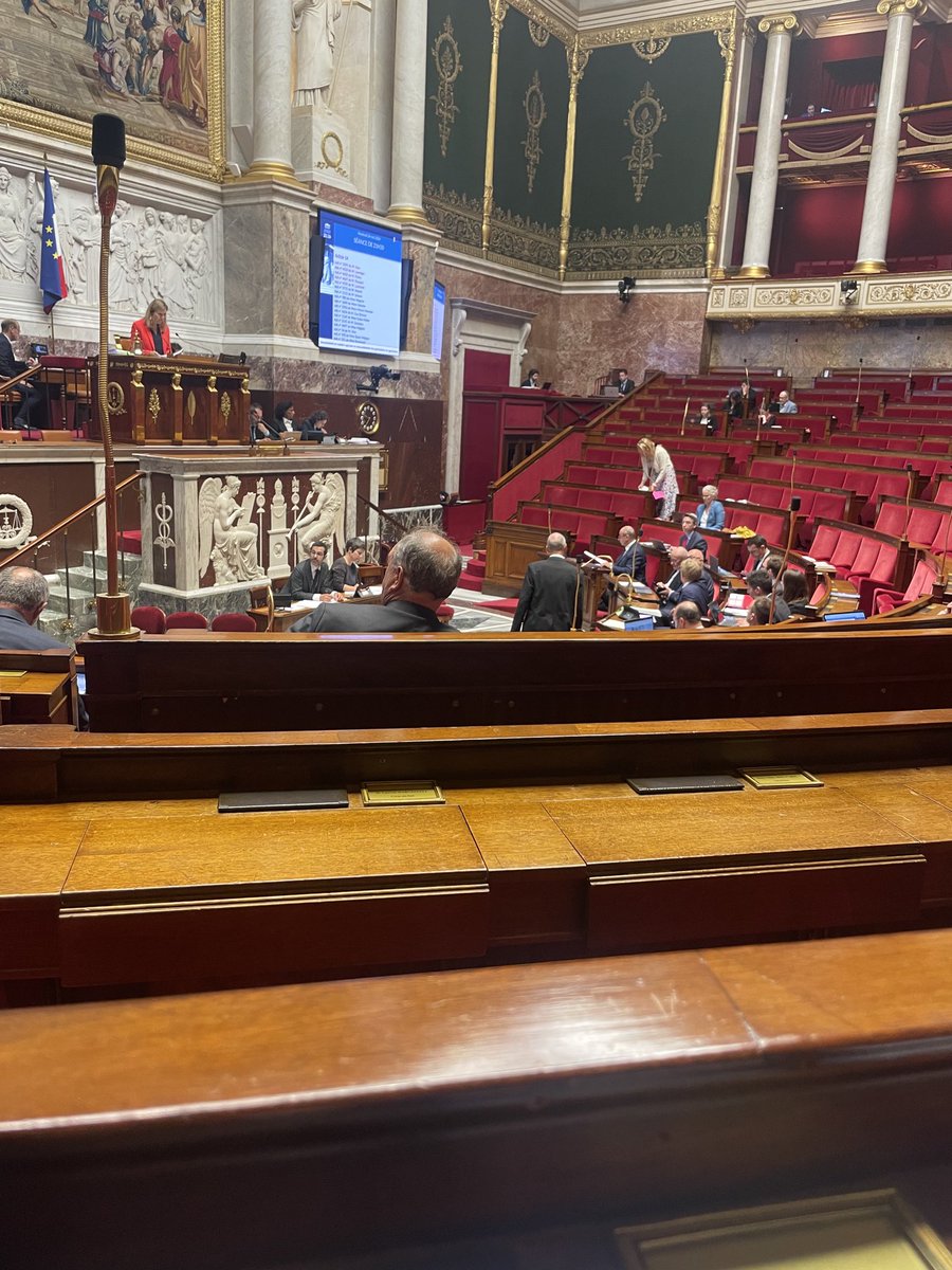 ⁦@AssembleeNat⁩ après 2 semaines de débat, nous abordons la dernière séance d’examen du #PLOA #souverainetéagricole #souverainetéalimentaire #installation #transmission ⁦@Horizons_AN⁩ . Il reste 329 amendements à étudier. #agroécologie