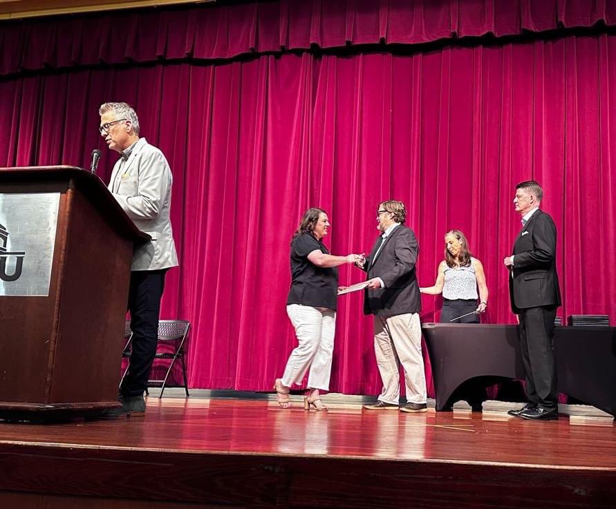 Community Spirit (@commspiritbank) on Twitter photo CSB Directors, Officers & Staff are pleased to congratulate, Kalee Holland, on her successful completion of the <a href="/BarretBanking/">Barret School</a> Program. This 3 year program is designed to equip banking professionals with the advanced knowledge, skills, and expertise needed to thrive! <a href="/KaleeBeth/">Kalee Holland</a> CSB Directors, Officers & Staff are pleased to congratulate, Kalee Holland, on her successful completion of the <a href="/BarretBanking/">Barret School</a> Program. This 3 year program is designed to equip banking professionals with the advanced knowledge, skills, and expertise needed to thrive! <a href="/KaleeBeth/">Kalee Holland</a>