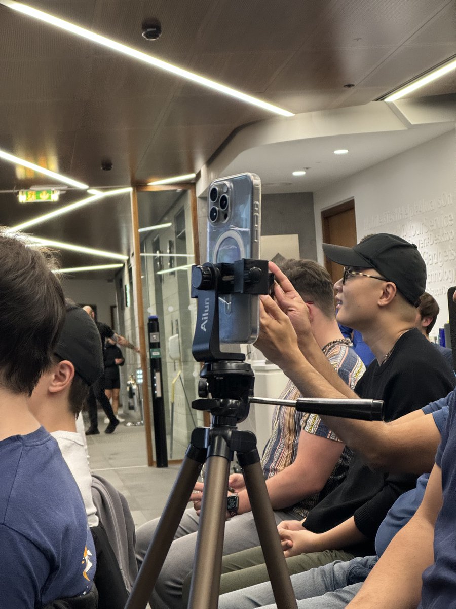 NSLondon tweet media