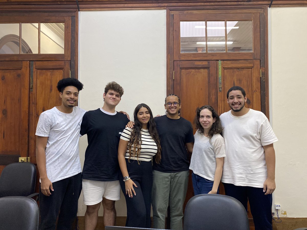 PlataformaCIPO's tweet photo. Nesta sexta-feira (24/05), foi a vez do pesquisador da Plataforma CIPÓ Vinícius Lopes (@slopesvini) conversar com alunos do @IRI_PUCRio sobre os temas de justiça climática e transformação digital para a redução de desigualdades. https://t.co/atbXlkn3tM