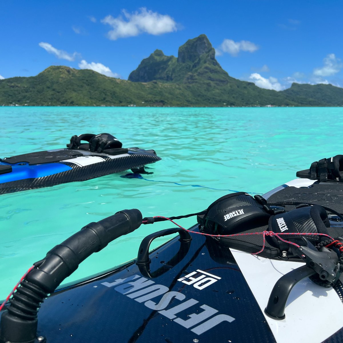 JetsurfOfficial's tweet image. Surfing knows no borders. Journey with us to the world’s most stunning surfing spots, powered by JETSURF. 

#SurfAroundTheWorld #JETSURF #BornForFun