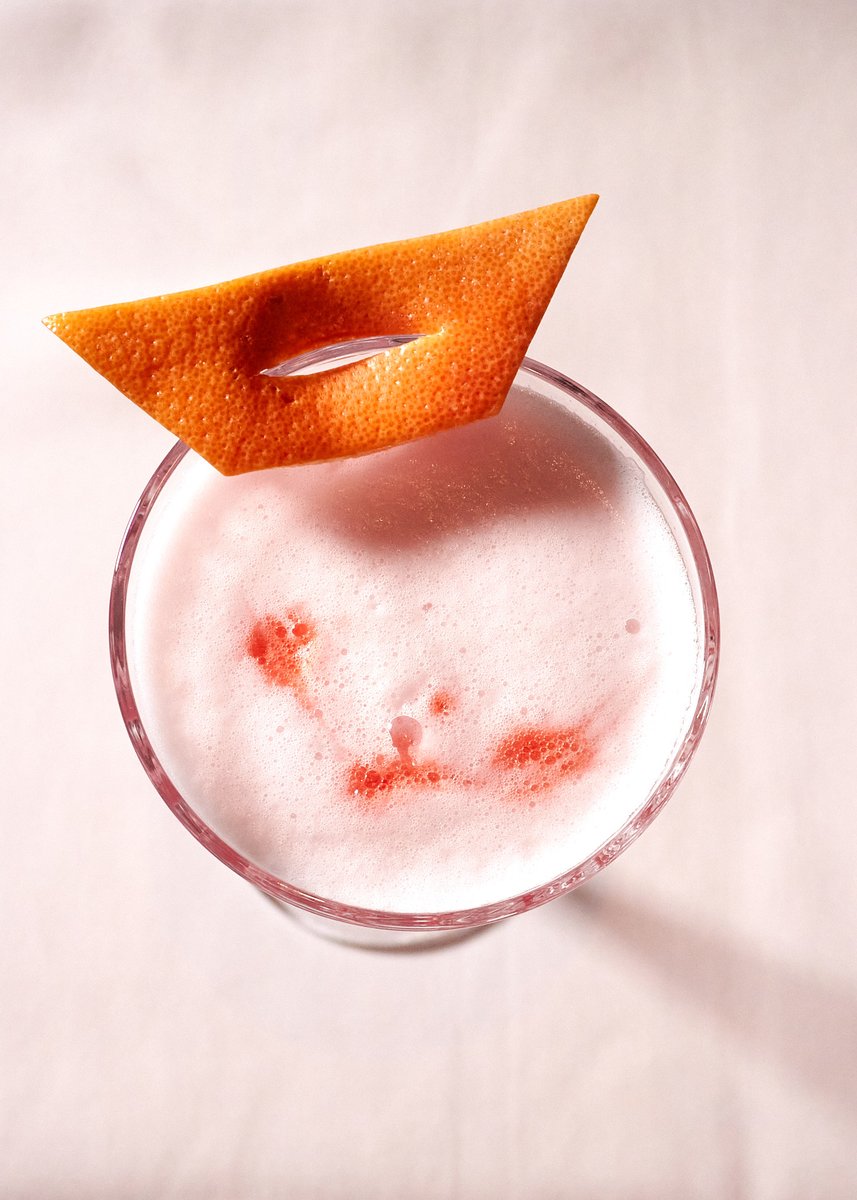 Every drink is a work of art! Experience the masterpiece at #LAVOLasVegas. 🥂🌟