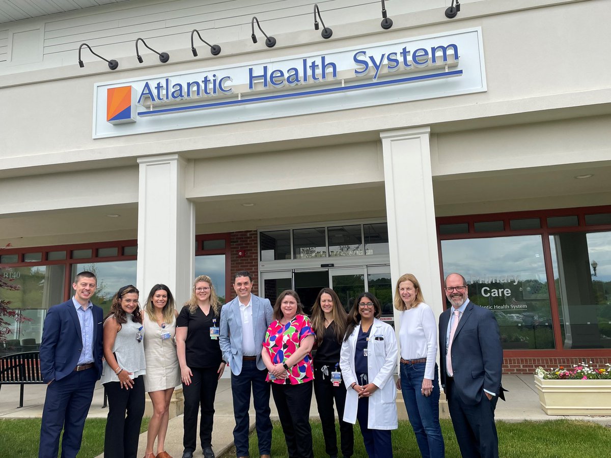 Seeing a primary care doctor has never been more convenient for Chester residents. @AtlanticHealth has opened a new, 17-room primary care and pediatrics office in the heart of Chester Borough. I appreciate Atlantic Health showing Mayor Janet Hoven and me around.
