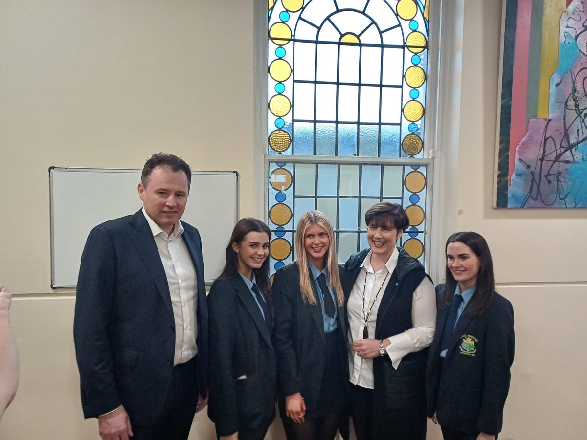 A wonderful visit to Donegal this week to open the new ten-classroom modular building in Errigal College in Letterkenny. I also visited students and staff in the nearby St Eunan’s College, as well as Scoil Íosagáin, Scoil Mhuire and Crana College in Buncrana.