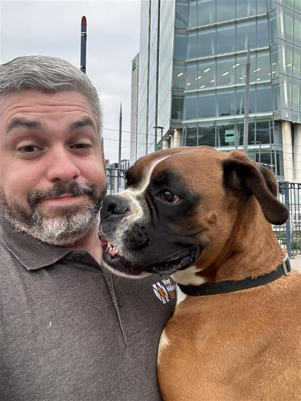 WestMidRailway's tweet image. 📣 #WMRNEW &amp;gt; Lost Dog at Wood End 

🐶 We have found this adorable dog on the tracks at Wood End. He is safe with our team but we would love to reunite him with his owners. 

❗Please could you get in touch with us, if this pooch belongs to you?