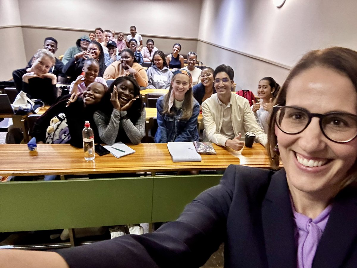 Always fun to get back on campus! Thanks @ChrisIsike and @SvenBotha for the exchange with the @UPTuks UN Society on Australia and South Africa’s shared interests in multilateralism.  🇦🇺 🇺🇳 🇿🇦