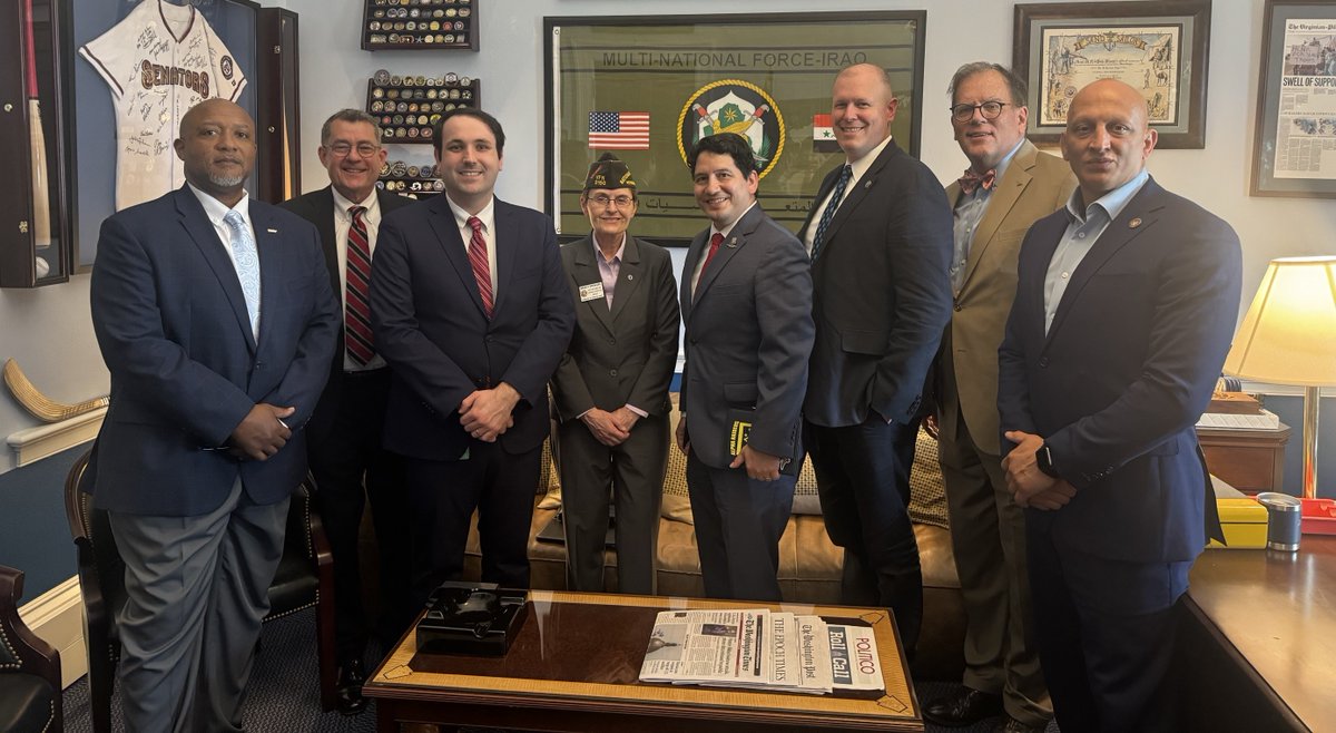 Pushing for the #MajorRichardStarAct, that's @WWP teammate Jeremy Villanueva (middle right) with reps from @VFWHQ, @DAVHQ & @MOAA meeting with Jason Berardo with Rep. @GReschenthaler's office. 52,000+ veterans are being unfairly denied benefits --it's time to pass this bill!