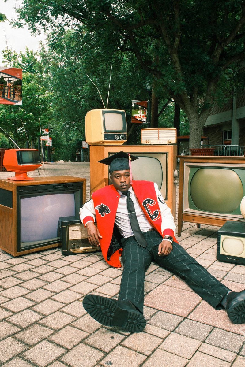 iambrysoncarter's tweet image. Dreams don’t work unless you do
Bryson Carter
B.A. Mass Media Arts (Radio/TV/Film)
Summa Cum Laude