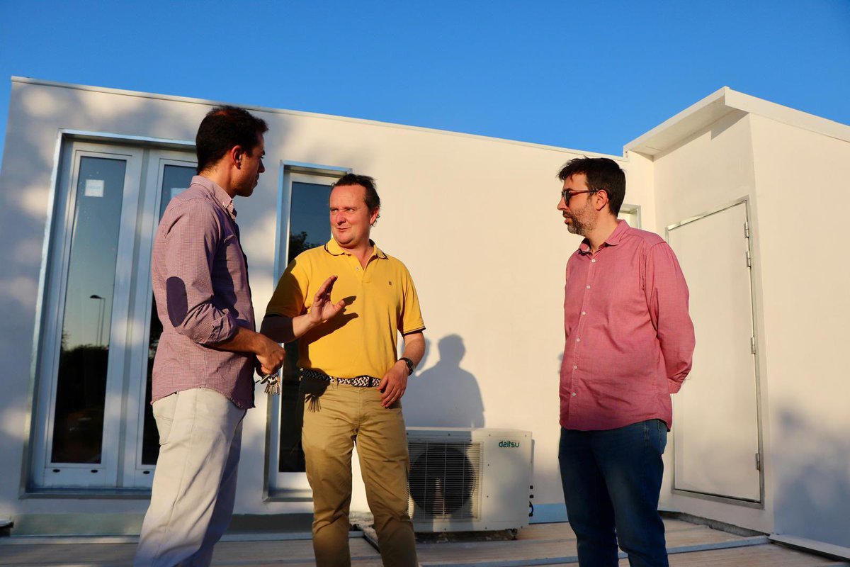 Visitamos el laboratorio de investigación que ha levantado <a href="/AGF_ing/">AGF Ingeniería</a> en el Parque Científico y Tecnológico. Una empresa pacense puntera a nivel europeo en biogás que da trabajo a 25 ingenieros e investigadores de 1er nivel. Un lujo para Badajoz contar con emprendedores como ellos.