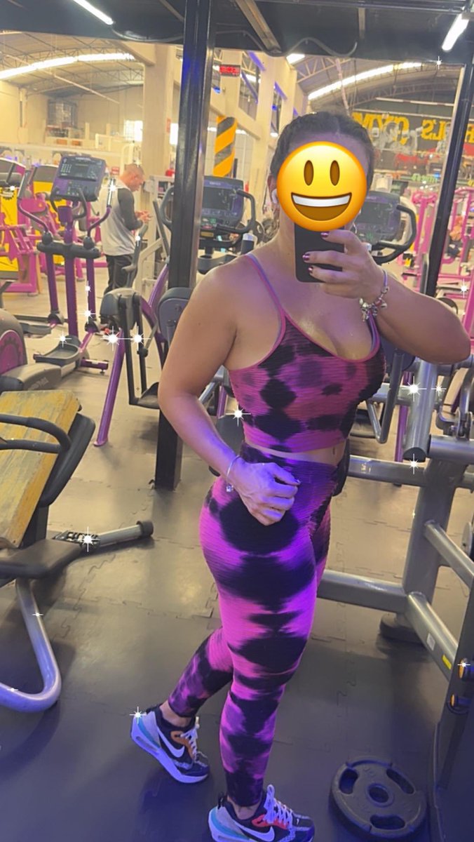 Sudando la gota gorda 🥵 #LluviaCmll #lapequeñatentacion #chicasindomables #CMLL #amazonas #viernes #gym