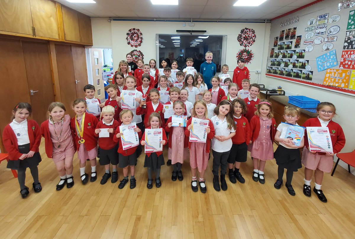 Well done to all our 'sports values' Special Mentions giving to the children on #sportsday2024 for honesty, teamwork, respect, self-belief, passion and determination. Happy #halfterm everyone! 🌞🏅🏆🥰