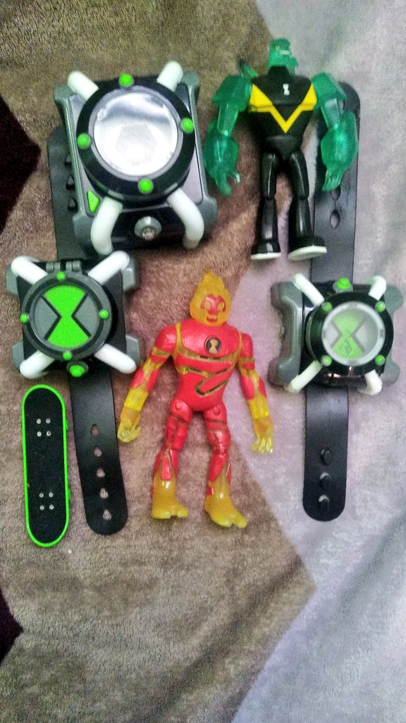 Que opinan de mi mini colección de ben 10 no es mucho pero estoy orgulloso