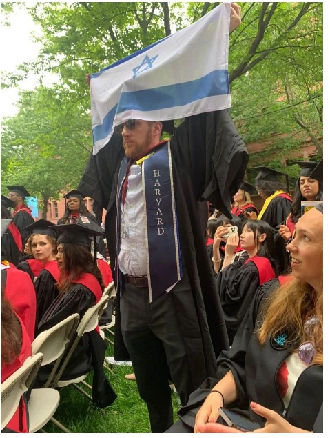 Courage at Harvard! This hero deserves our commendation. Hire him! #Hero #Zionism #Harvard