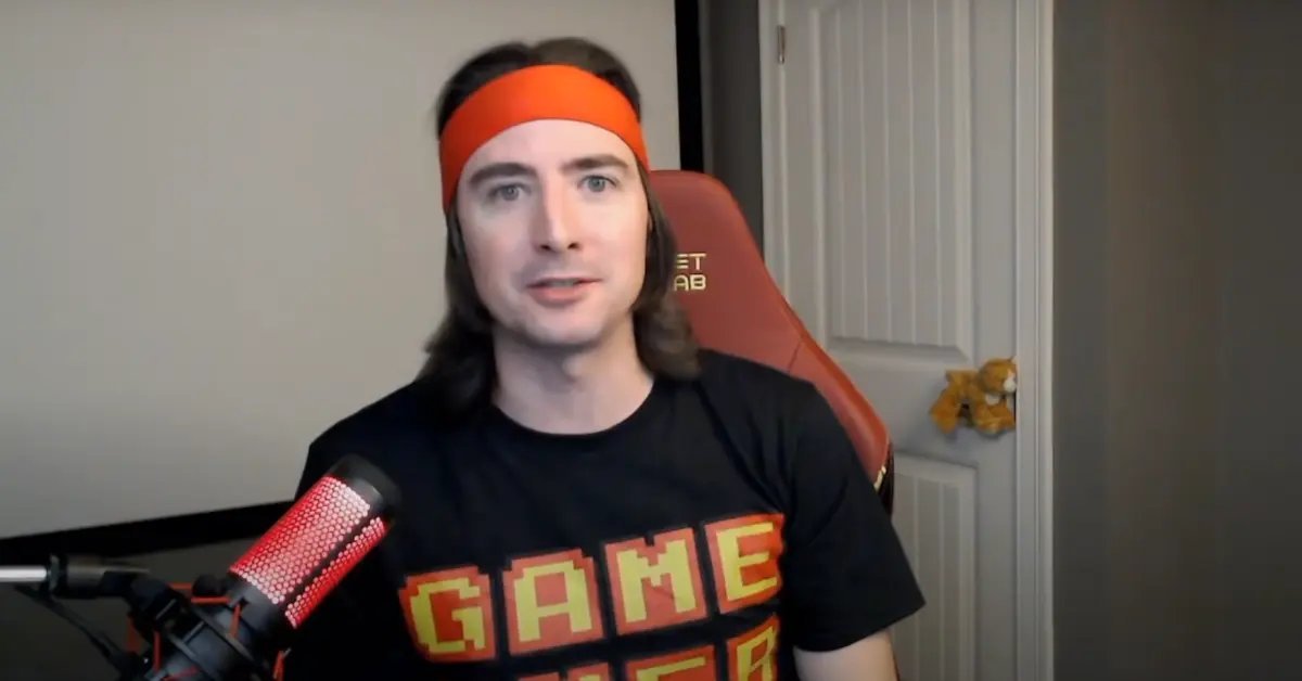 wallstreetbets's tweet photo. name a better duo https://t.co/EzZbDSHFSN
