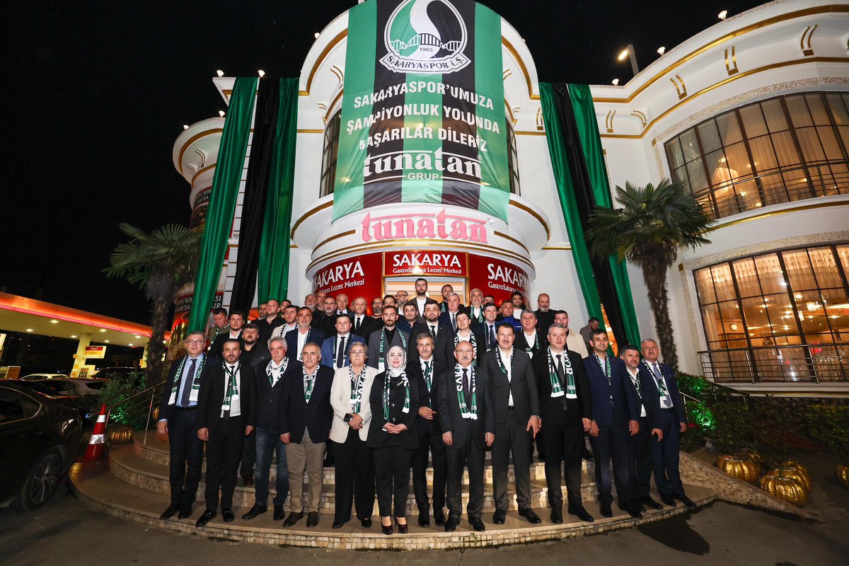 Şehir olarak kenetlendik. Bekle Bizi Süperlig Sakarya Geliyor…💚🖤💪

Sakarya Valiliğimiz, Büyükşehir Belediyemiz, SATSO ve MÜSİAD’ımızın birlikte düzenlediği dayanışma gecesine Başkan Yardımcılarımız, Yönetim Kurulumuz ve Üyelerimizle katıldık.

Şehir olarak bu birlik ve