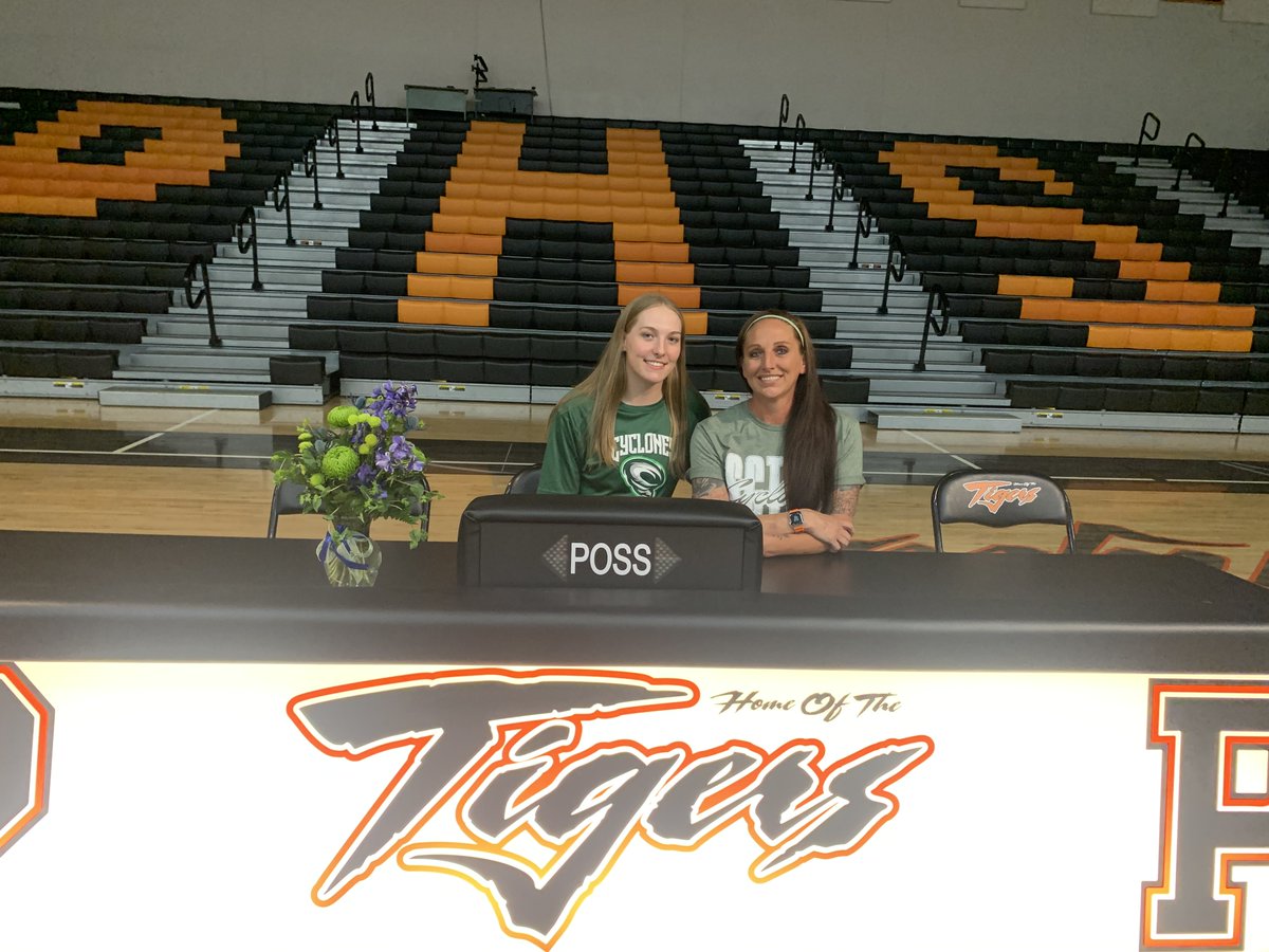 Volleyball Letter of Intent Signings today at PHS! Congratulations to Marrisa Mellgren, who will attend St. Cloud Technical &amp; Community College in the fall!  🐯🏐