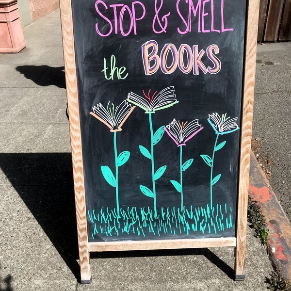 Hey, if you’re in the East Bay tomorrow (May 25th), come help me celebrate the publication of EVERY LIVING THING at the lovely, lively bookstore Mrs. Dalloway’s Literary and Garden Arts (@MrsDsBooks) in Berkeley. The perfect green venue for the book! 

eventbrite.com/e/jason-robert…?