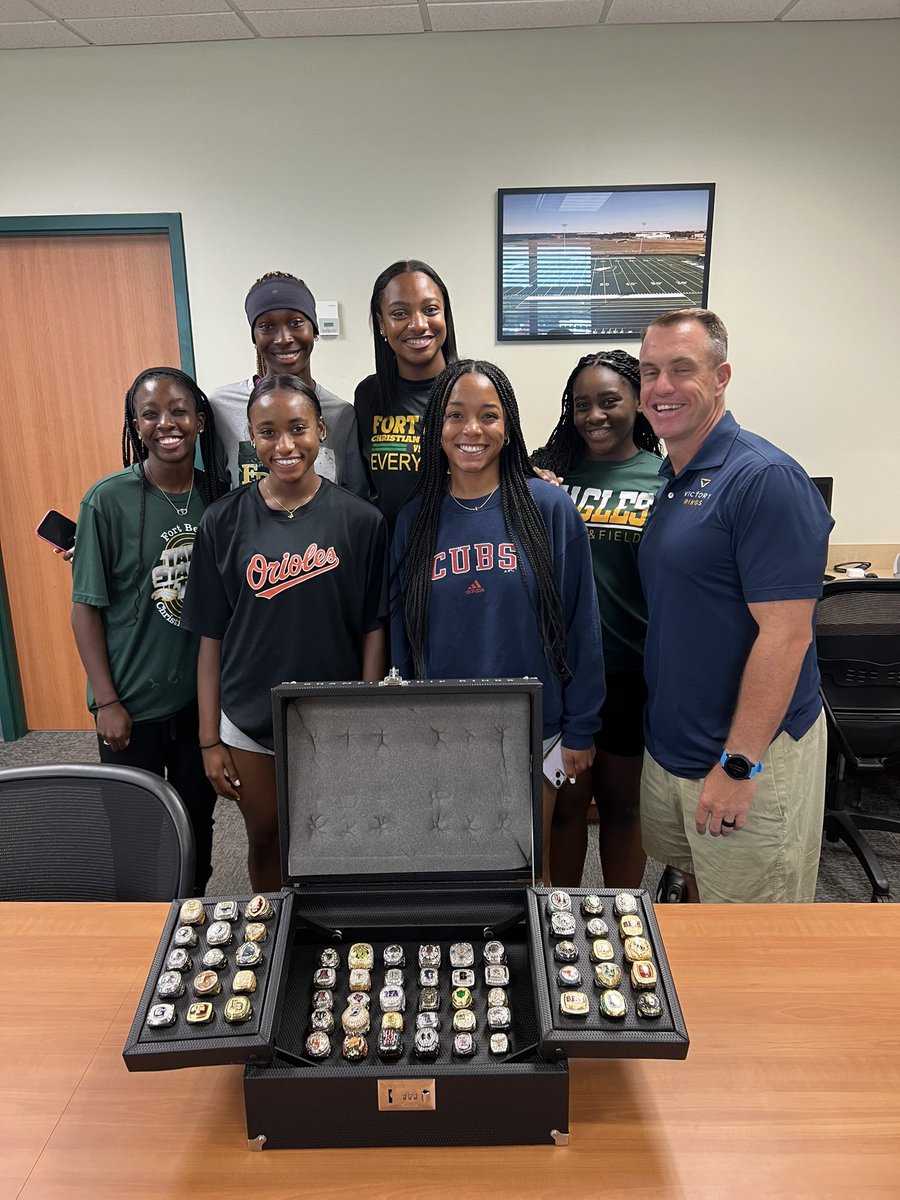 It’s Ring 💍 Time Matt Hall with @VictoryRings showed up at FBCA to let the STATE CHAMPS design their State Championship rings. Stay Tuned…rings going to be 🔥🔥🔥 @FBCAathletics @FBEagles