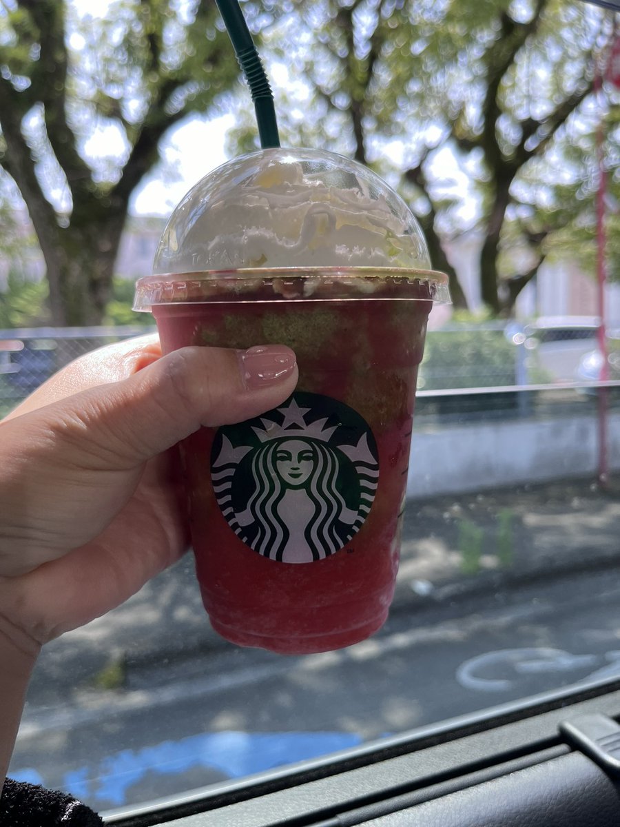 抹茶イチゴクリームフラペチーノ🍓🍵

#STARBUCKS