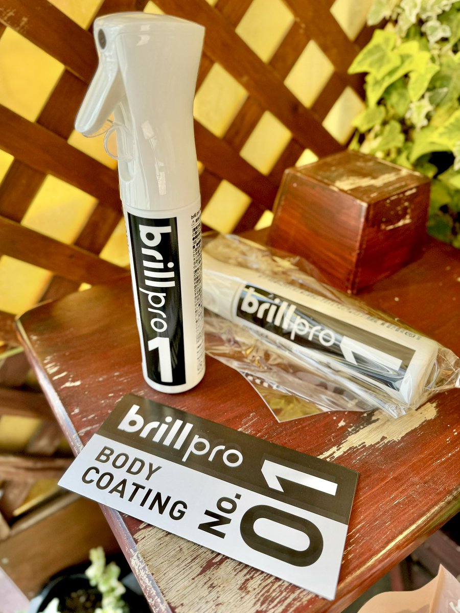 vkenkichi's tweet photo. brillpro BODY COATING No.01
到着‼️
コレが噂に聞いたコーティング剤か‼️
2000年式 185ハイラックス サーフのボディが蘇るかっ⁉️
VMAX1700にも良いかも😁
今から楽しみだ
(@`▽´@)/
#brillpro
#bodycoating
#コーティング https://t.co/ke0MAgXXYC