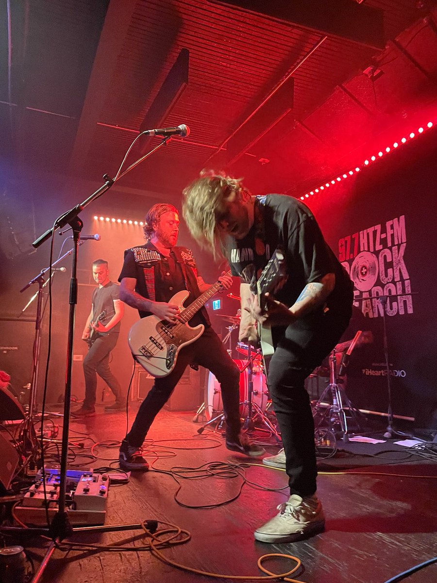 977HTZFM's tweet photo. @piffbreakarcade are amping things up at the warehouse for #rocksearch2024 🎸 #HTZFMRoadies #HTZNation https://t.co/YZ89x95Unz