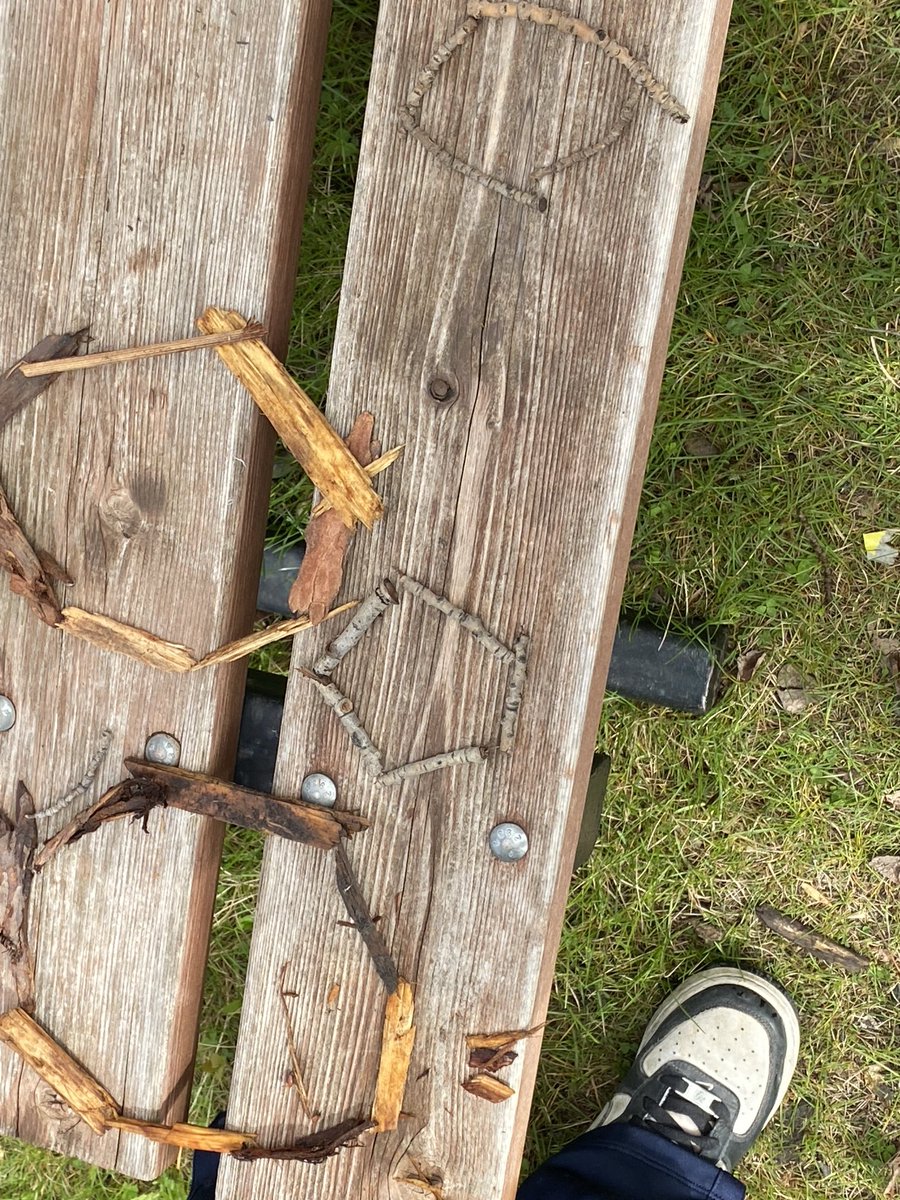 Outdoor math. How many shapes can you make with 20 sticks? What else can you create? #ReggioYYC #ReggioPLC #reggioinspired #natureplay