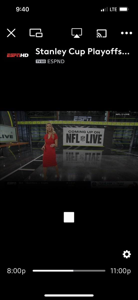#FLAvsNYR @espn @NHL @Xfinity 
Why is ESPN showing NFL live?  Garbage!