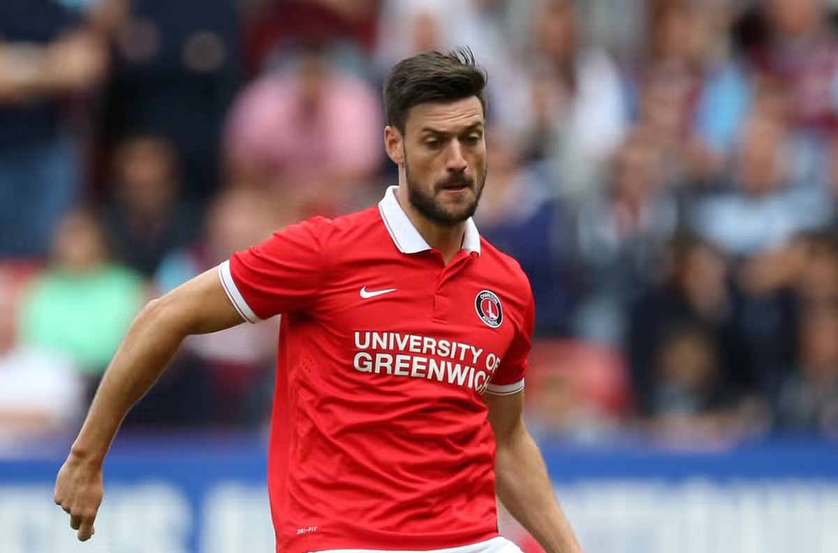 👋 Hello Charlton fans!

⚽️ Today's featured player is..

🔴 Johnnie Jackson! ⚪️

📈 With 279 league & cup apps (55 goals) from seasons 2009/10 - 2017/18.

Share your memories of his time at the club as a player in the comments below! ⬇️

#cafc
