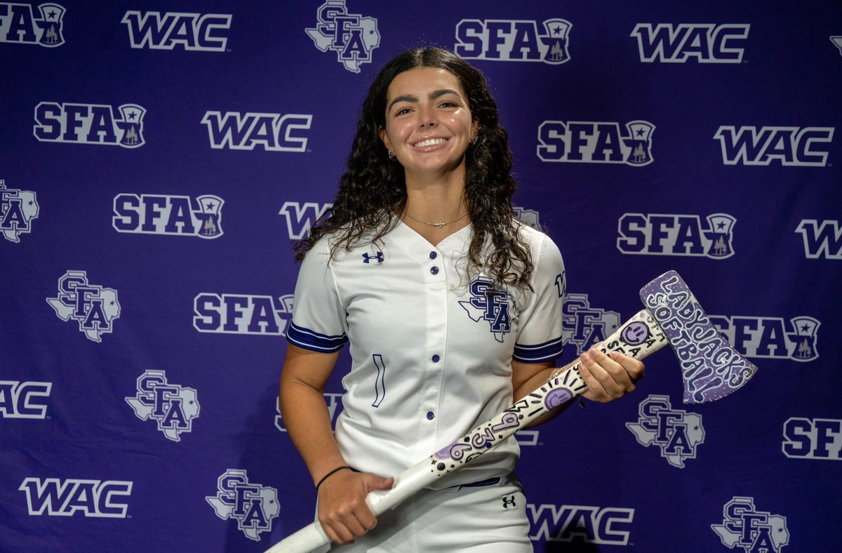 Malia Jones tweet media