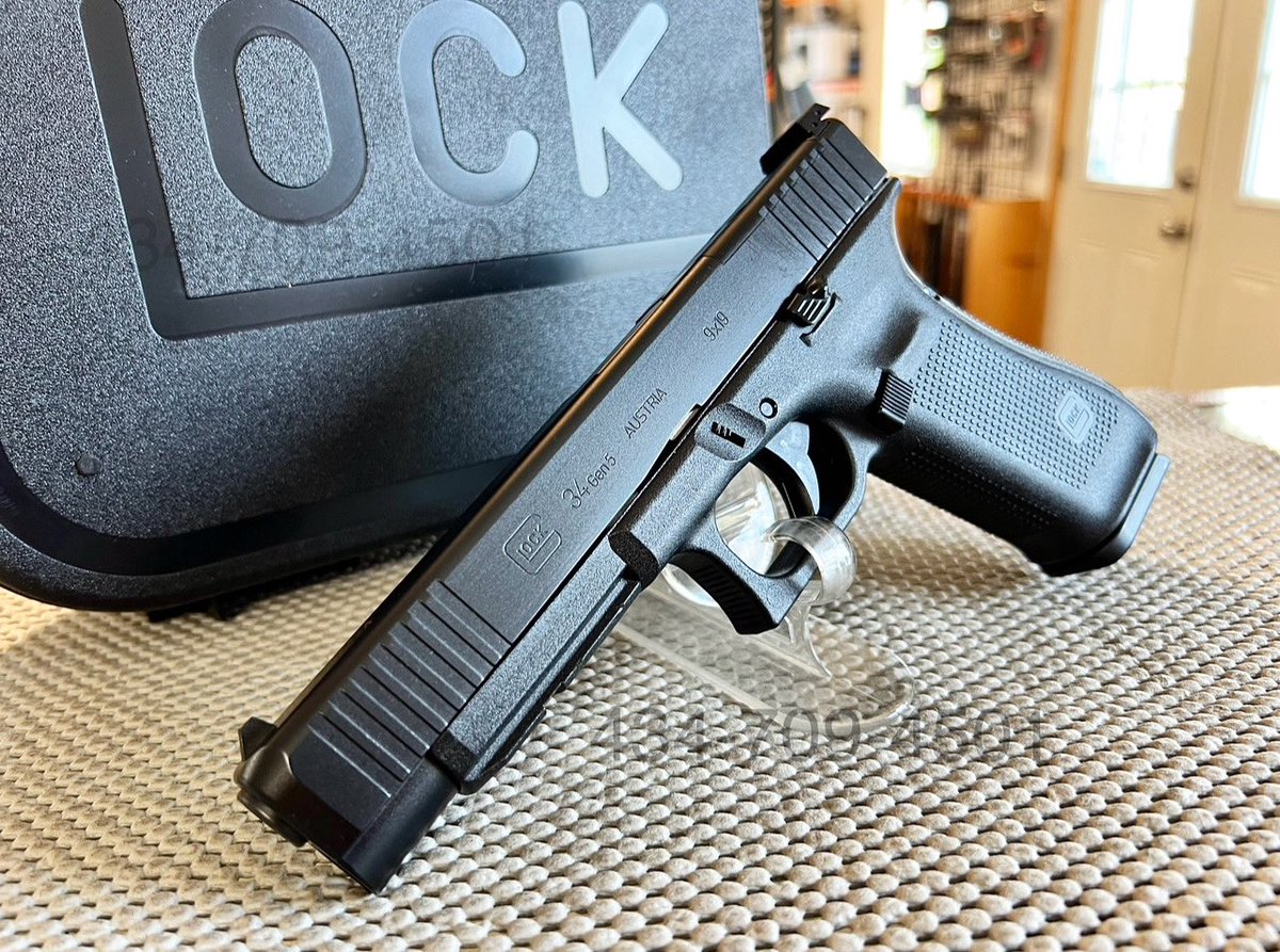 AmmoGear's tweet photo. Glock 34 Gen 5 MOS and Austrian made?!
Yes. Don’t say why, say why not!
434-709-4501 #Glock #mos #g34 #gen5 #9mm #eessentials #longboi #ready #optics #capable #competition #sidearm #gleek https://t.co/HTUFSR92Xh
Text: 434-441-8872 https://t.co/V0aDGr29hA