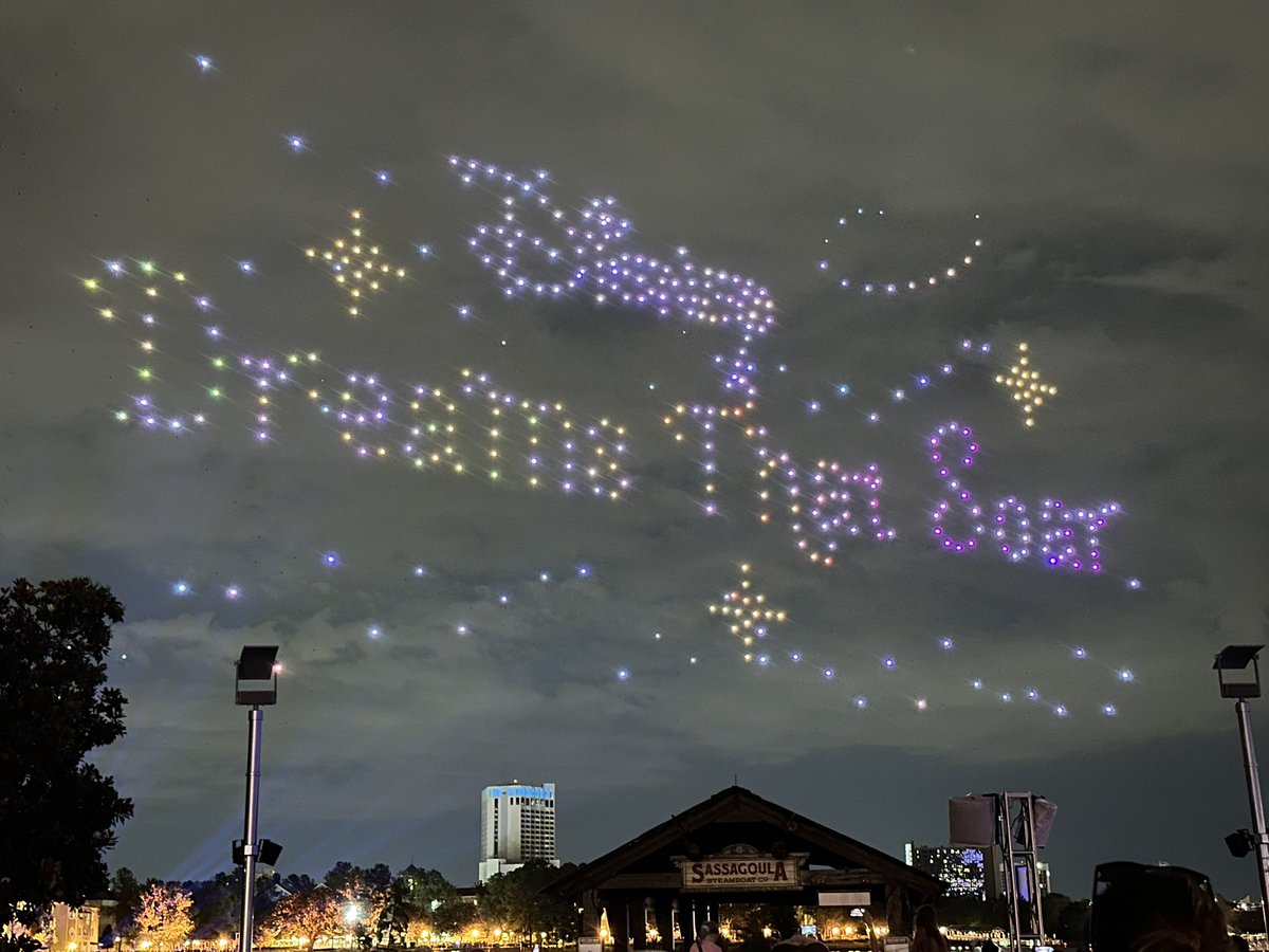 Disney Dreams That Soar opening night, the most massive Disney crowd i’ve ever seen. Show was good, and hope Disney uses this more to add to the night time firework experience. #disneydreamsthatsoar