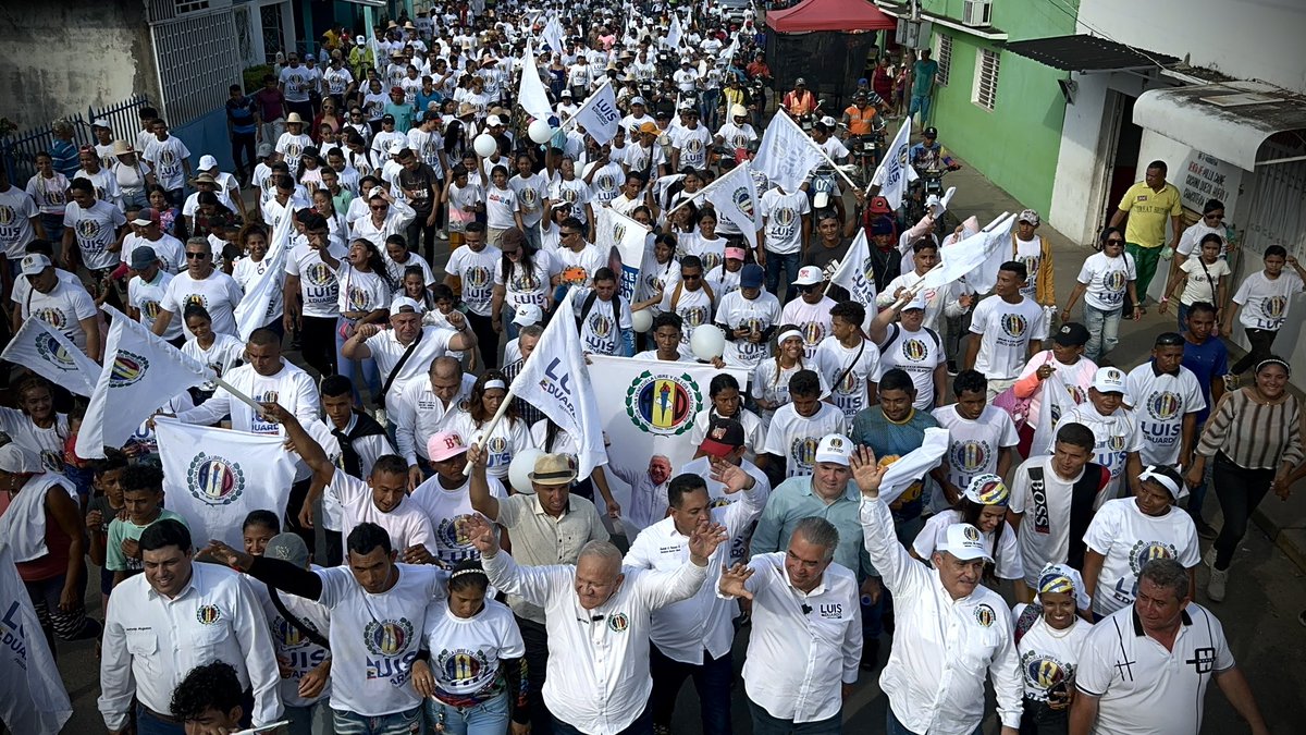 ⚪ Luis Eduardo Martínez desde Achaguas - Apure. 🗣️ Así nos comprometimos desde Apure para garantizar el desarrollo del sector primario nacional. Dijo. #Presidenciales2024