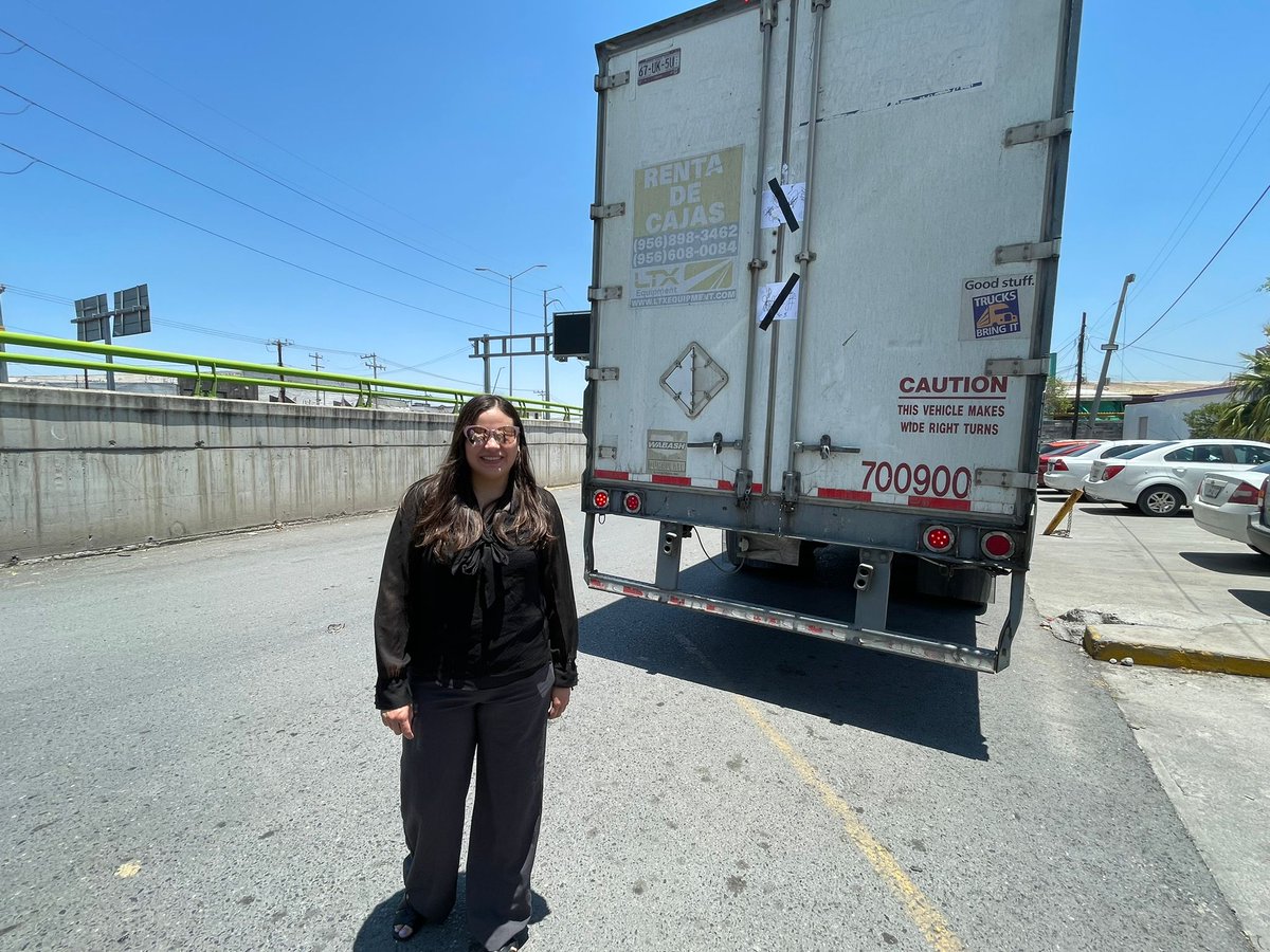 IEC_Coahuila's tweet photo. La Consejera Electoral @madeleyn3 acompañó el traslado de paquetes electorales desde la bodega central del IEC hasta el Comité Municipal Electoral de Saltillo, donde también participó en la recepción de los mismos y realizó un recorrido por sus instalaciones. https://t.co/HZPDuUwzpJ
