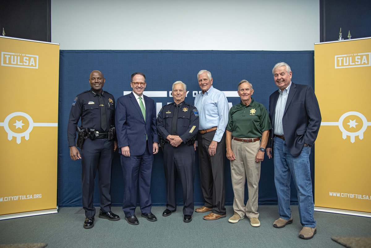 Today, Mayor G.T. Bynum named Dennis Larsen as Tulsa's 41st police chief. Chief Larsen brings 45 years of service to the Tulsa Police Department and citizens of Tulsa. Please join us in congratulating him! The full press release can be read online at cityoftulsa.org/press-room/may…