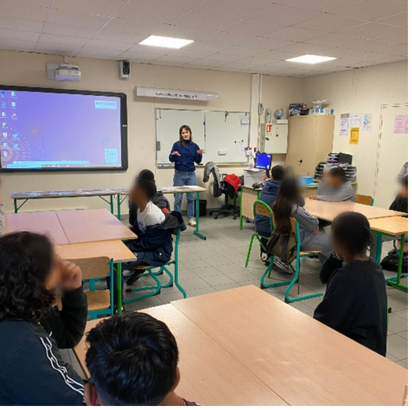 Derniers  ateliers pour les 5è4 et 5è2 sur les droits des femmes avec le Centre  Audiovisuel Simone de Beauvoir. Toutes les classes de 5ème ont participé  à leur passionnante intervention !