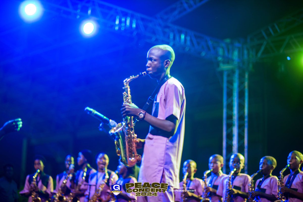 His Kingdom's Sound Orchestra lead us into another realm of praise through horns. #thegratitudetribe #peaceconcert #jesus #nigeria #ekiti #grateful #gratitude #wearepossible