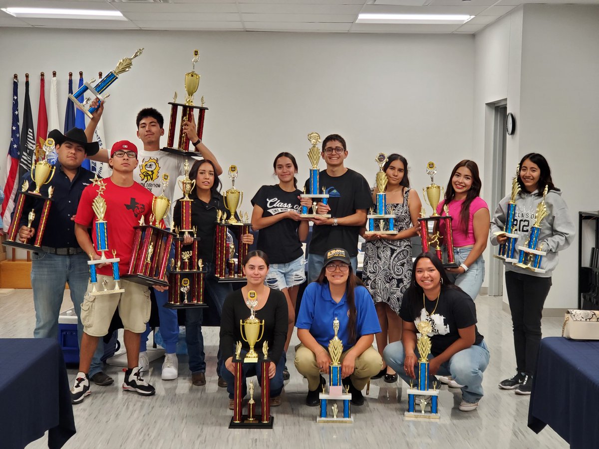 2024 Seniors leaving with all their hard earned hardware. Thank you for all your hard work and dedication. We pray for success for every single one of you, we are still here for assistance. Once a Bulldog-Always a Bulldog!