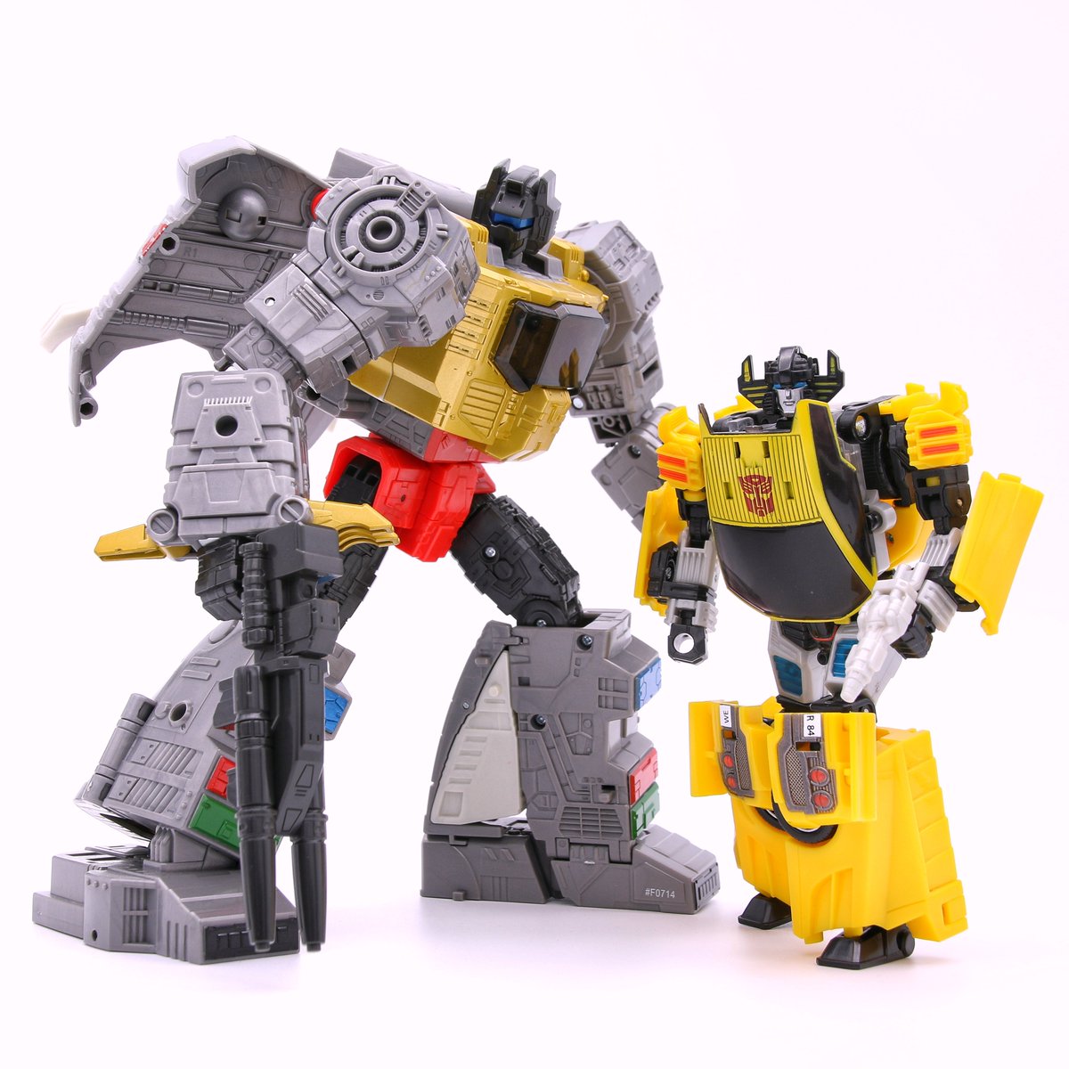 Grimlock and Sunstreaker!

#transformers #toyphotography