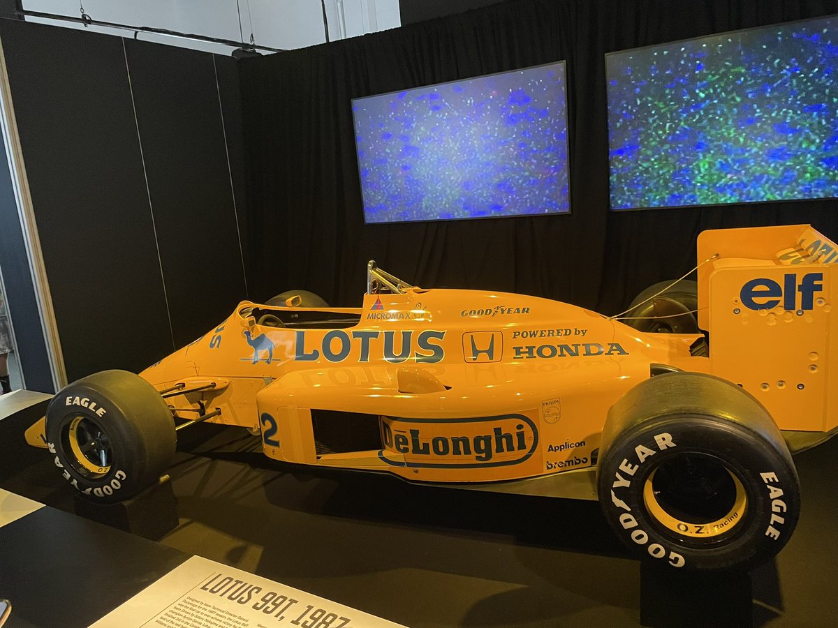 WengerBall04's tweet photo. My personal favourite being Super Max driver suit and LOTUS 1987 car.
#F1 #ExibitionToronto https://t.co/Omf5TQEcl0