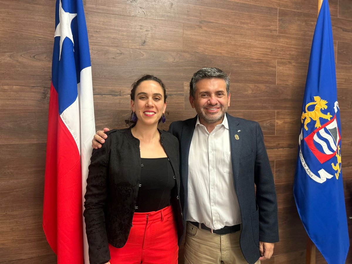 Este viernes, en su visita a @Cultura_Arica, la subsecretaria @noelasalasharim sostuvo reuniones con autoridades de la región🌟Durante la mañana en la #CuentaPública2024 del delegado presidencial regional @RSanzanaO y esta tarde con @Gerardo_Arica ✅✨