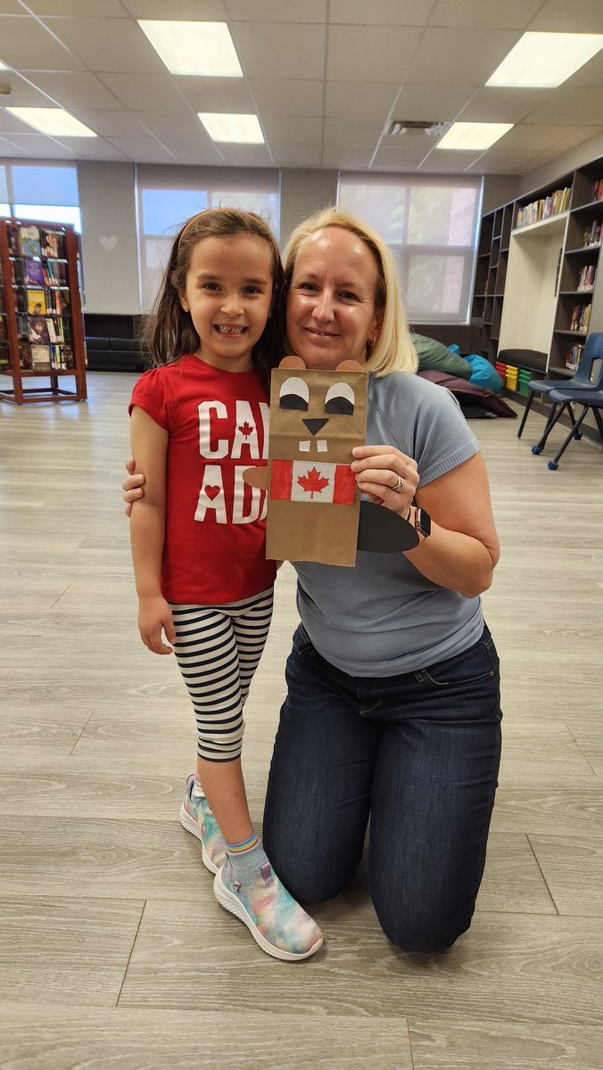 Gators_Read's tweet photo. The FDK classes celebrate the alphabet for the last 26 days of school. Today was "C"...Mrs. Briden and Mrs. Jones's kiddos made beaver puppets...Everly was kind enough to make me one! Love this kid! ❤️ https://t.co/x4omp5h5je