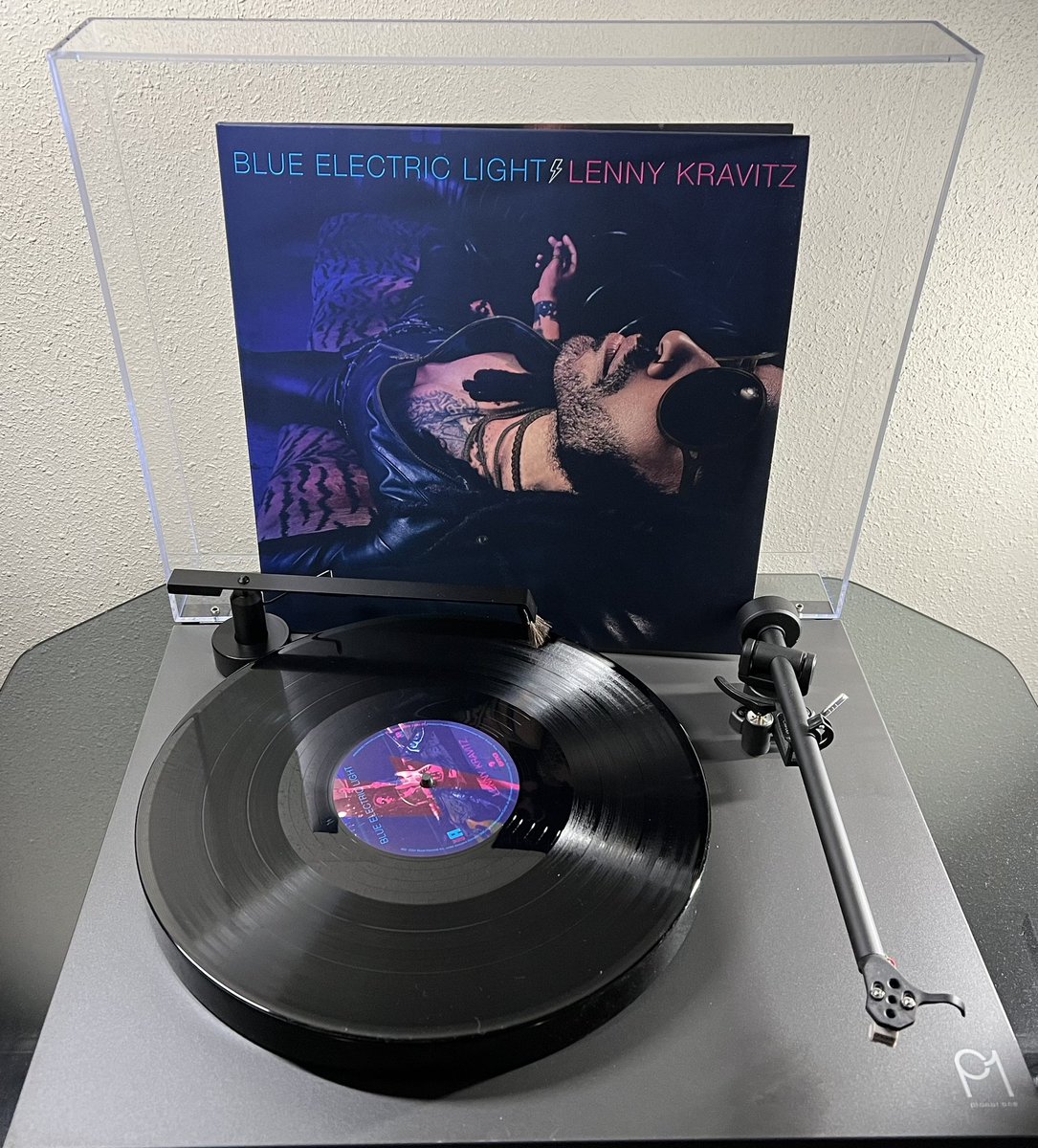 Lenny Kravitz Blue Electric Light #vinyl #vinylrecords #recordcollection #musiclover #nowspinning #newmusicfriday #fridaynightvinyl