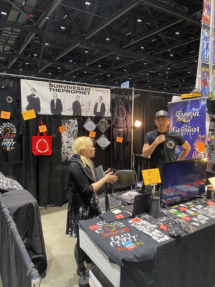 SSTPofficial's tweet image. 🔥SHOW INFO🔥

FanimeCon starts today! 
The live show is tomorrow, but the merchandise is on sale at booth 126 (main entrance left side in the back corner) today, so please check it out.

fanime.com

#survivesaidtheprophet #サバプロ #sstp #FanimeCon