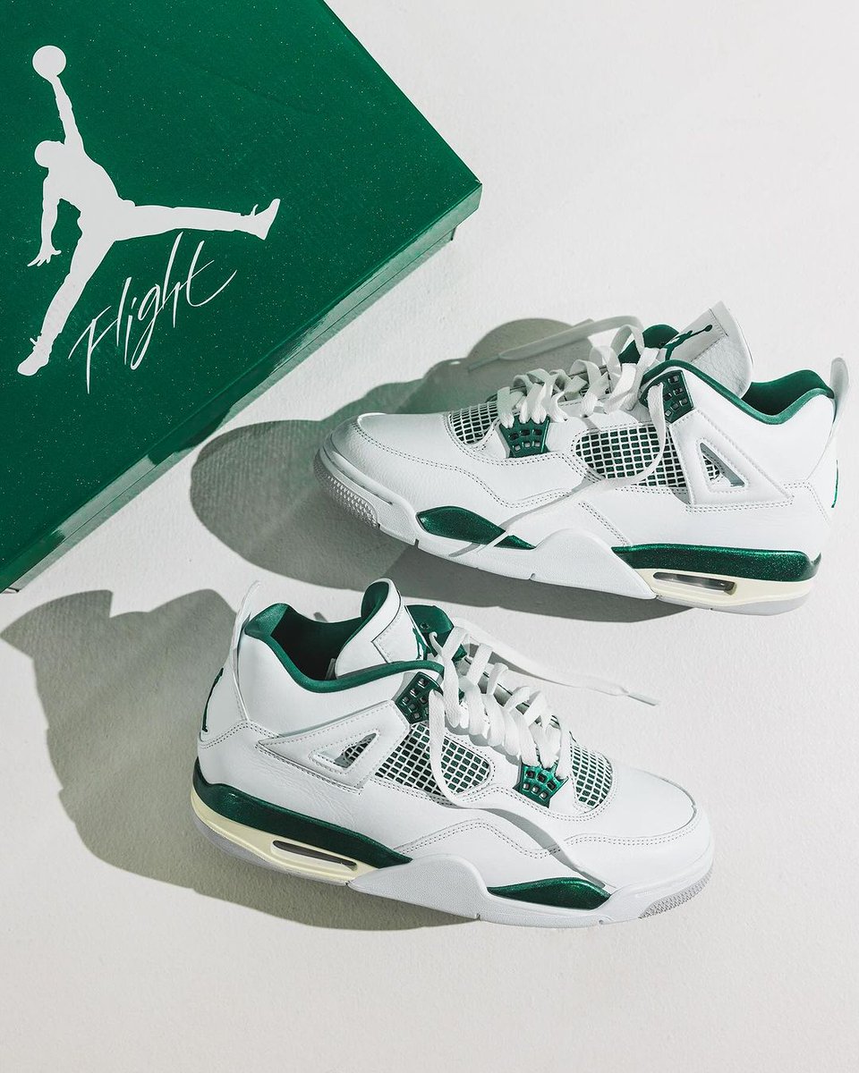 Releasing at 3AM EST 🌲 Air Jordan 4 Retro 'Oxidized Green' => bit.ly/3tSOaPU