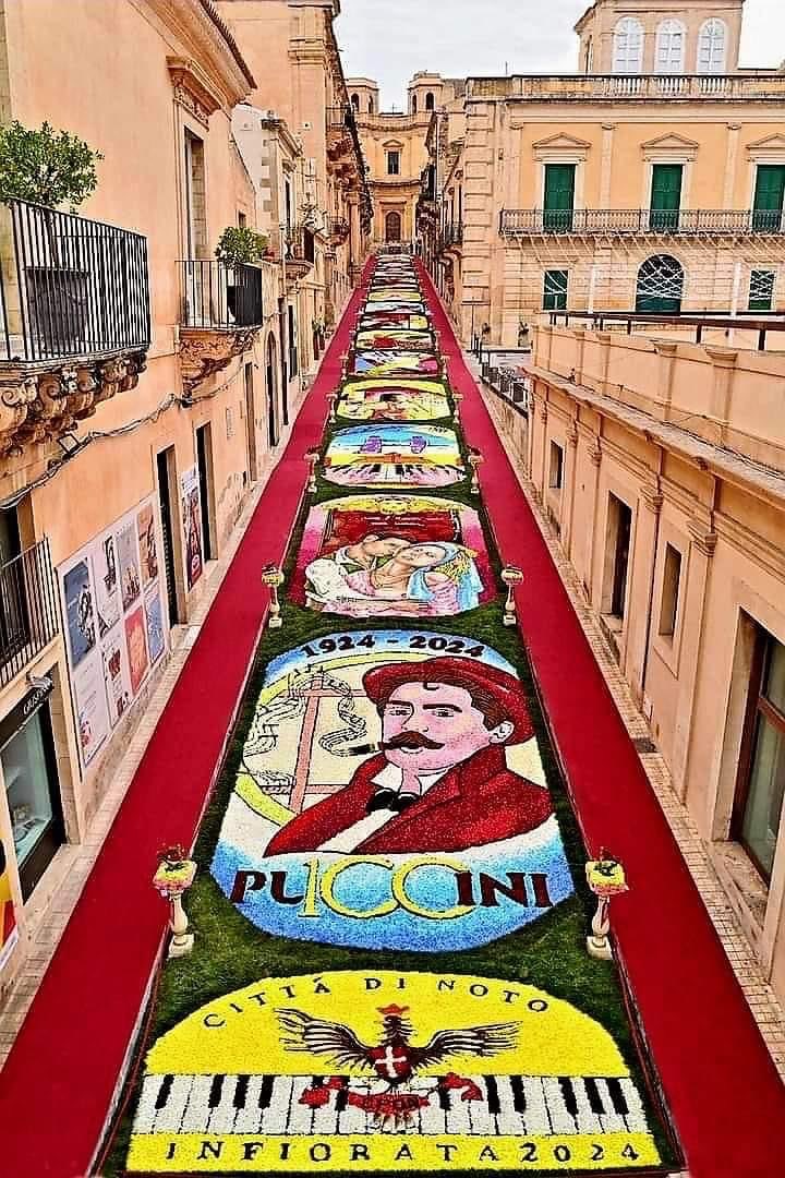 Infiorata di Noto, Italy. ❤️🇮🇹❤️