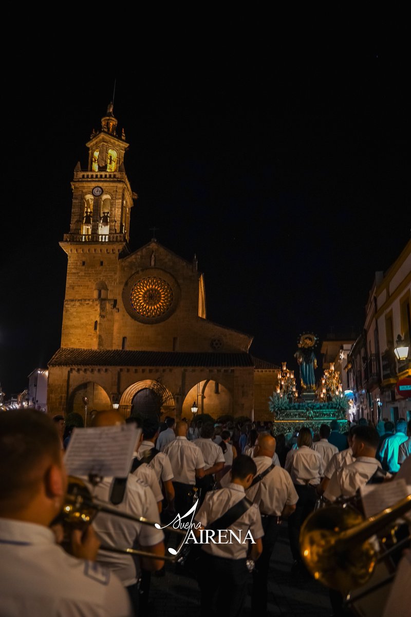 ✍🏼 Últimos metros que recorrerá <a href="/MauxiCor/">M. Auxiliadora ADMA</a> en este 24 de mayo cordobés. Avanza por la calle María Auxiliadora.

📊 Sigue el repertorio en directo en nuestra app 𝗕𝗠𝗠 𝗦𝗧𝗔𝗧𝗦 estadisticas.municipaldemairena.com 

📲 #𝗦𝘂𝗲𝗻𝗮𝗠𝗮𝗶𝗿𝗲𝗻𝗮